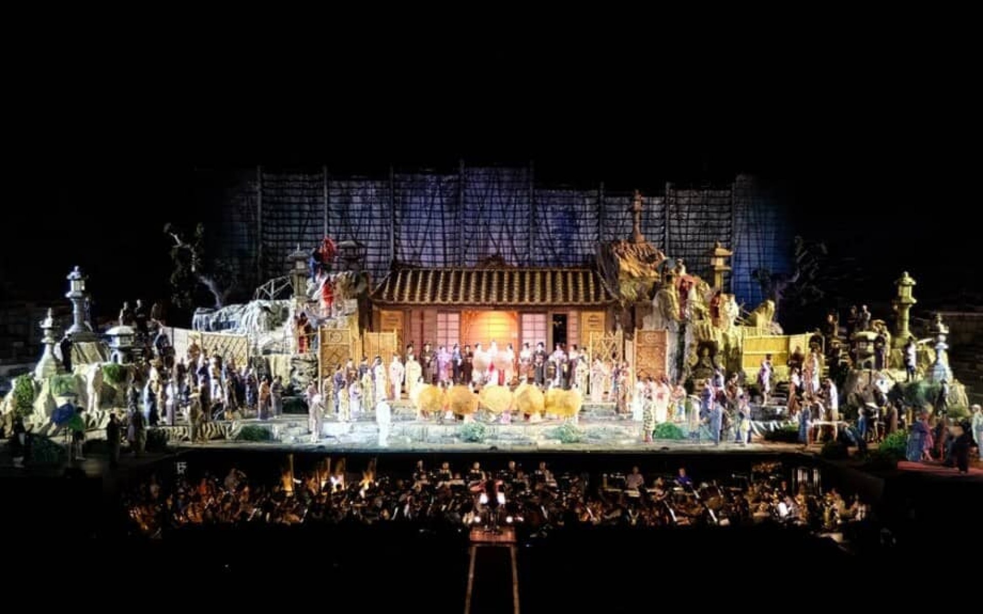 Madama Butterfly and Verona Card Package