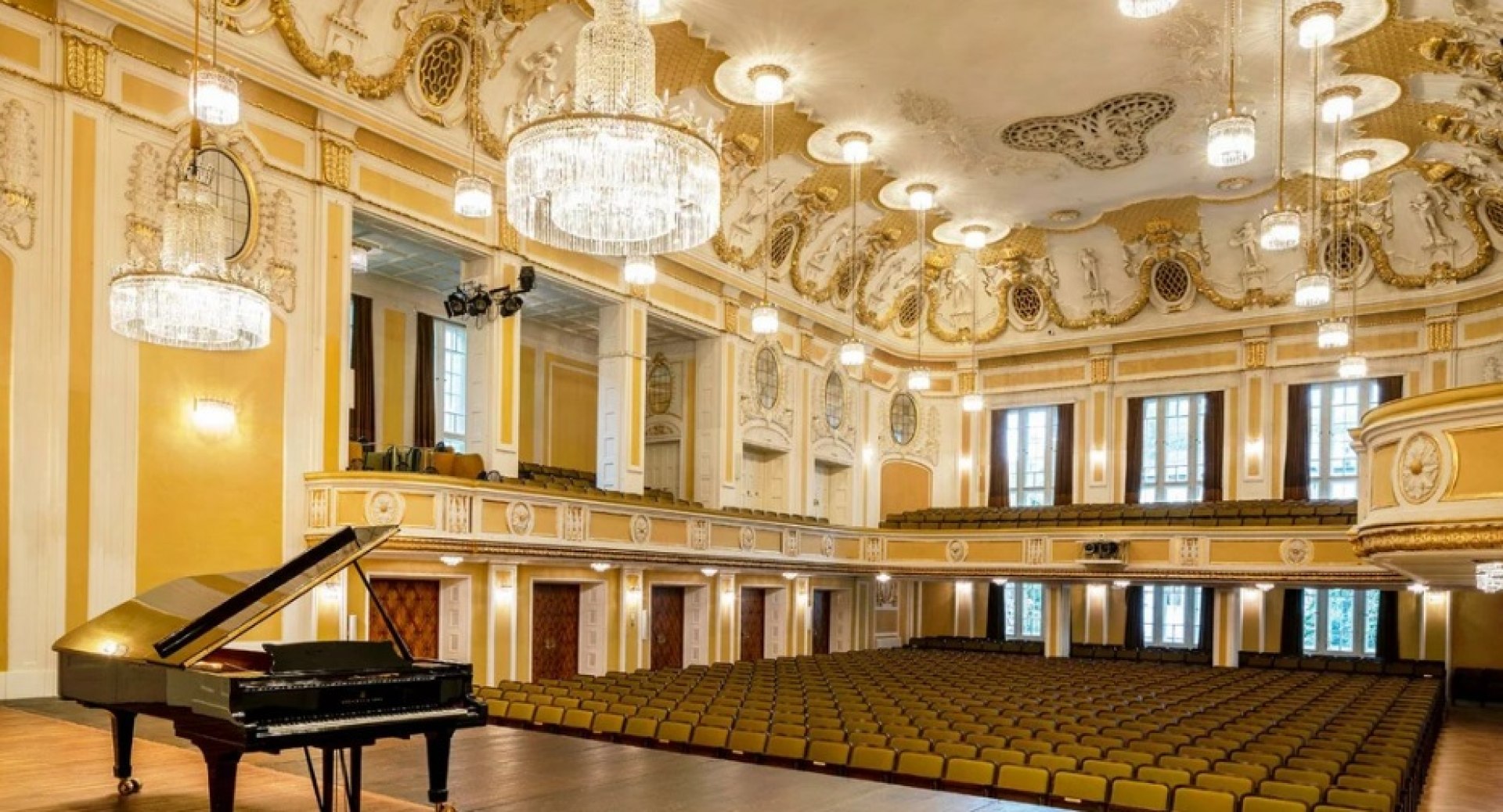 Камерный концерт I, Традиции и Открытость