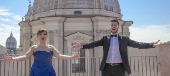 Freiluftoper und Aperitif auf der Terrazza Borromini