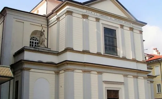 Kirche SS. Ambrogio und Theodulo