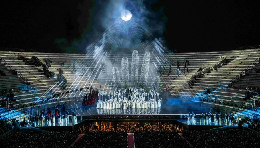 Aida di cristallo 2026