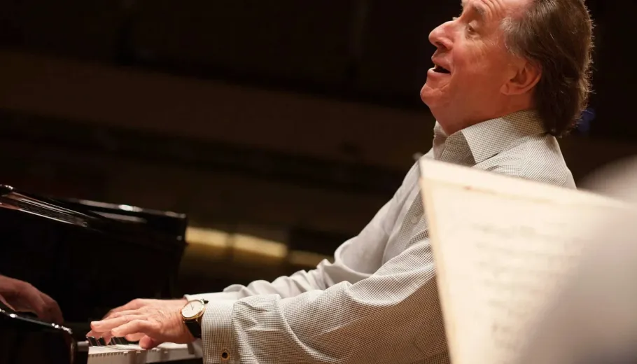 Rudolf Buchbinder, Piano